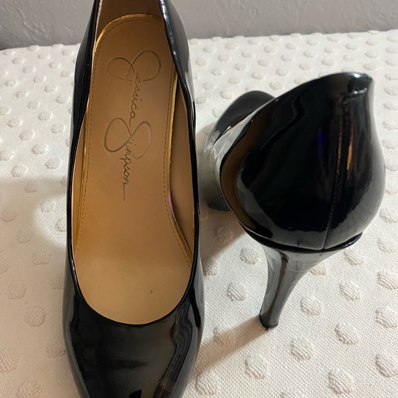 JESSICA SIMPSON Black Patent Malia Heels - Picture 15 of 16
